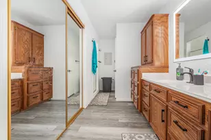 39 Alexander Ct, Angleton, TX 77515 - Photo 17