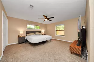 313 Linden Ln, Lake Jackson, TX 77566 - Photo 13