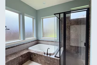 6806 Auburn Sands Drive, Spring, TX 77389 - Photo 17
