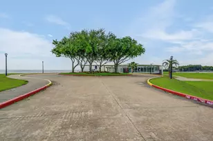 541 Circle Dr, La Porte, TX 77571 - Photo 35