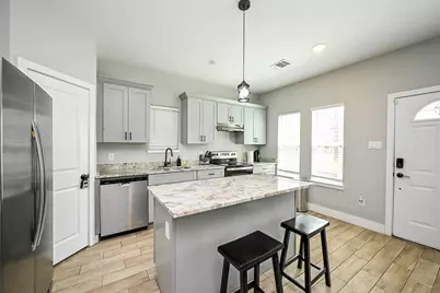 5007 Briscoe Street #B, Houston, TX 77033 - Photo 3