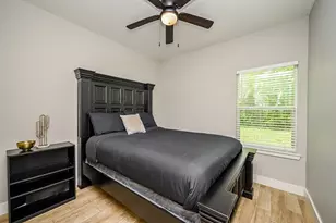 5007 Briscoe St, Houston, TX 77033 - Photo 17