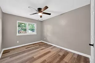 11903 Atwell Dr, Houston, TX 77035 - Photo 15