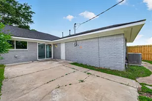 11903 Atwell Dr, Houston, TX 77035 - Photo 45