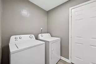 11903 Atwell Dr, Houston, TX 77035 - Photo 11