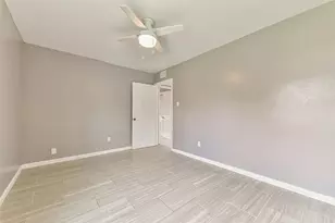 7839 Fondren Rd, Houston, TX 77074 - Photo 23