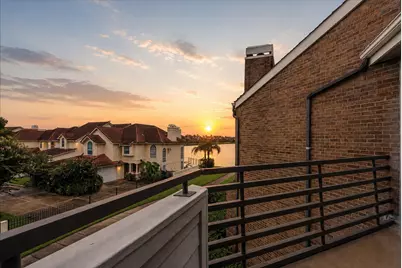 1729 Enterprise Avenue, League City, TX 77573 - Photo 3