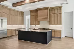 3615 Newcastle Dr, Houston, TX 77027 - Photo 3