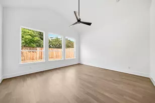 3615 Newcastle Dr, Houston, TX 77027 - Photo 11