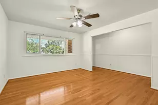 111 Southern Oaks Dr, Lake Jackson, TX 77566 - Photo 9