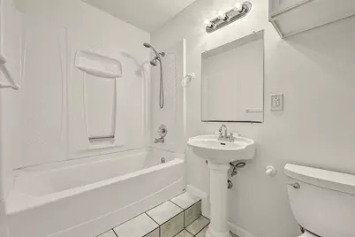 111 Southern Oaks Drive, Lake Jackson, TX 77566 - Photo 21