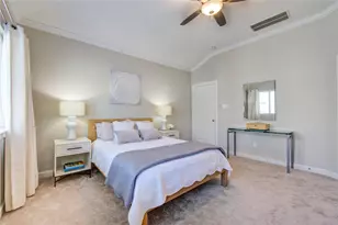 8812 Narrow Leaf St, Houston, TX 77080 - Photo 23