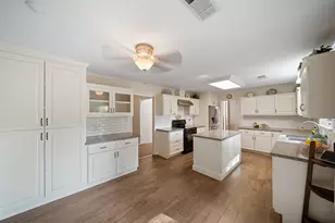 611 St Andrews Rd, Kingwood, TX 77339 - Photo 15