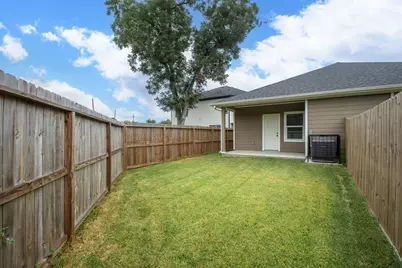 7311 Sandra Street #B, Houston, TX 77028 - Photo 13