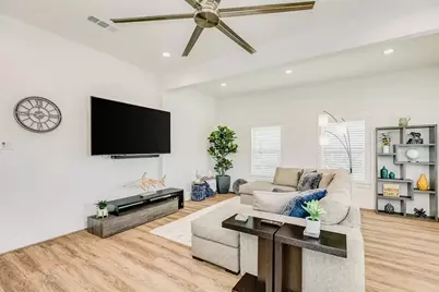 1314 26th Street, Galveston, TX 77550 - Photo 5