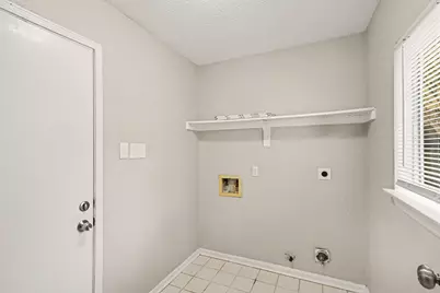 62 W Timberspire Court, The Woodlands, TX 77380 - Photo 21