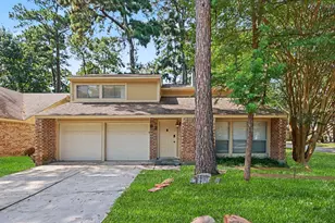 62 W Timberspire Ct, The Woodlands, TX 77380 - Photo 1