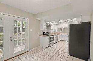 62 W Timberspire Ct, Spring, TX 77380 - Photo 11