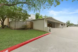7939 Kendalia Dr, Houston, TX 77036 - Photo 37