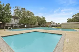 7939 Kendalia Dr, Houston, TX 77036 - Photo 43