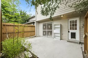 7939 Kendalia Dr, Houston, TX 77036 - Photo 39