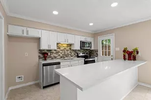 7939 Kendalia Dr, Houston, TX 77036 - Photo 15