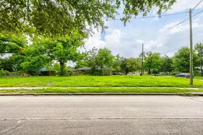 4313 Collingsworth Street, Houston, TX 77026 - Photo 7