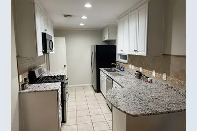 9650 Highmeadow Drive, Houston, TX 77063 - Photo 3