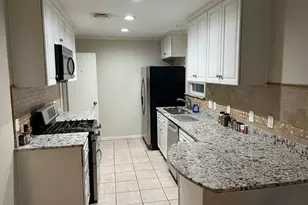 9650 Highmeadow Dr, Houston, TX 77063 - Photo 3