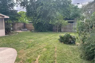 9650 Highmeadow Dr, Houston, TX 77063 - Photo 15