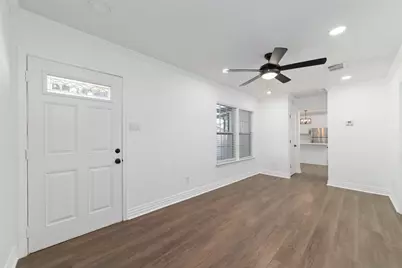 802 E 33rd Street, Houston, TX 77022 - Photo 13