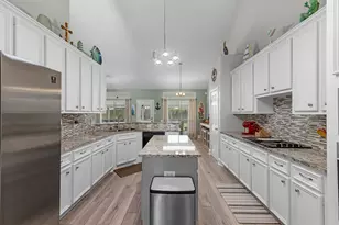 3420 Glastonbury Dr, Pearland, TX 77581 - Photo 11