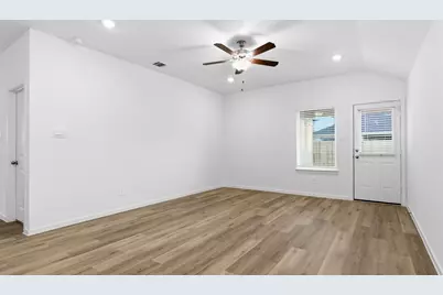 3413 Wild Mustang Street, League City, TX 77511 - Photo 11