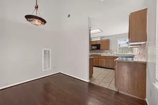 2922 Cotton Stock Dr, Sugar Land, TX 77479 - Photo 9