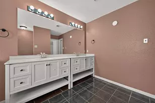 2922 Cotton Stock Dr, Sugar Land, TX 77479 - Photo 37