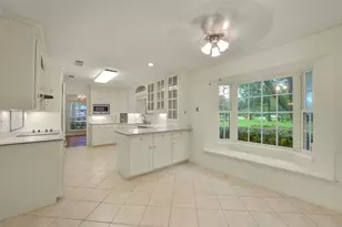 110 Ridgemont Dr, Alvin, TX 77511 - Photo 13