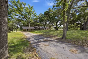 214 FM109, New Ulm, TX 78950 - Photo 5