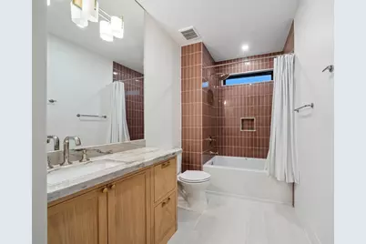 819 E 33rd Street, Houston, TX 77022 - Photo 17