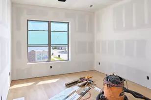 819 E 33rd St, Houston, TX 77022 - Photo 17