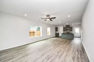 18745 Loom dr, Conroe, TX 77306 - Photo 13