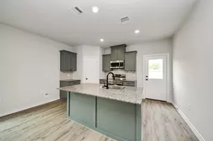 18745 Loom dr, Conroe, TX 77306 - Photo 5