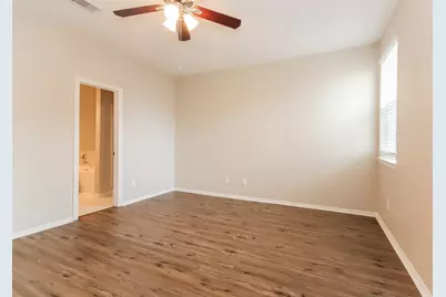 32103 Sue Lane, Pinehurst, TX 77362 - Photo 9