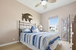 1327 Emerald Dr, Crystal Beach, TX 77650 - Photo 21