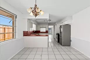 140 Bay Ridge Dr, Beach City, TX 77523 - Photo 13