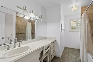 140 Bay Ridge Dr, Beach City, TX 77523 - Photo 21