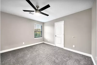 5807 Southmund Street #B, Houston, TX 77033 - Photo 11