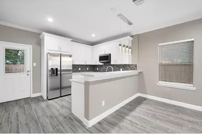 5807 Southmund Street #B, Houston, TX 77033 - Photo 3