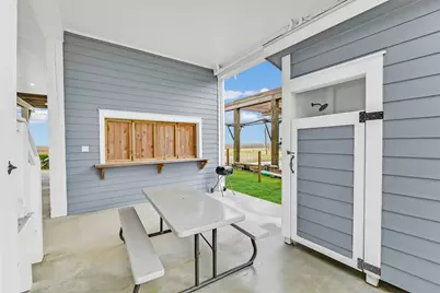 555 Pompano Drive, Freeport, TX 77541 - Photo 11