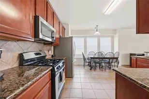 4313 E Meadow Dr, Deer Park, TX 77536 - Photo 7