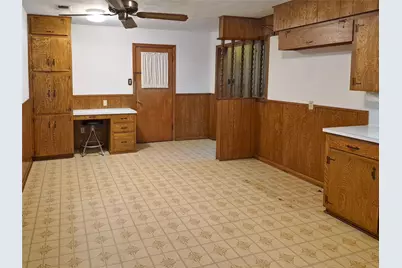 613 Southside Drive, Angleton, TX 77515 - Photo 7